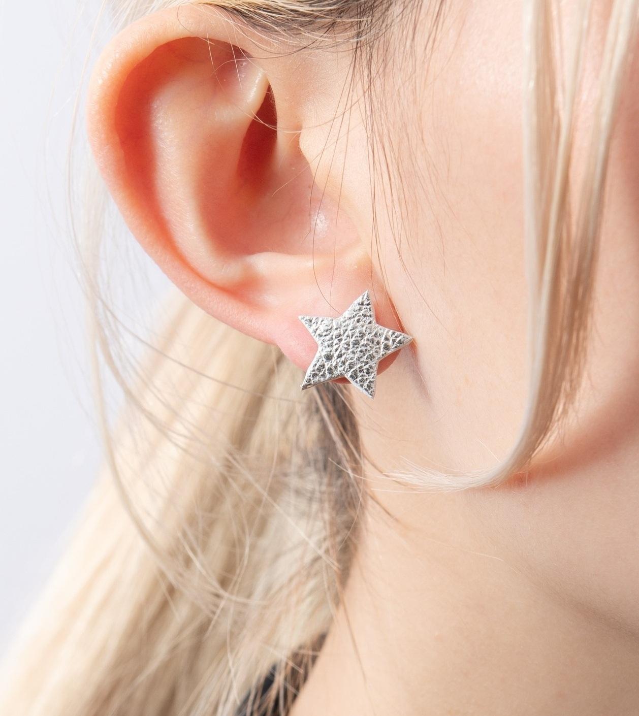 レザースターピアス（ねがい星004-PAS）ねがい星シリーズ